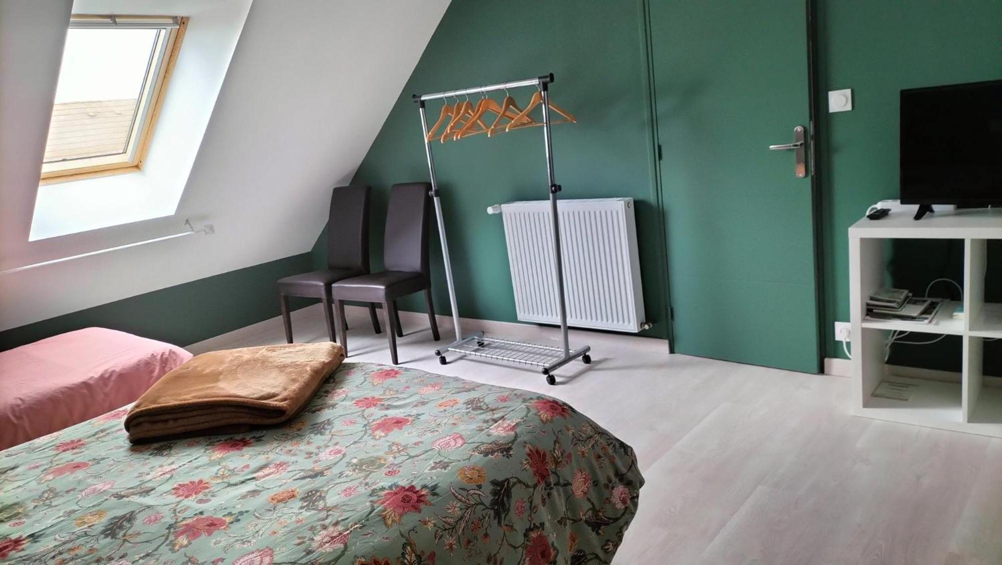 Chez Nadine Bed and Breakfast Valframbert Buitenkant foto